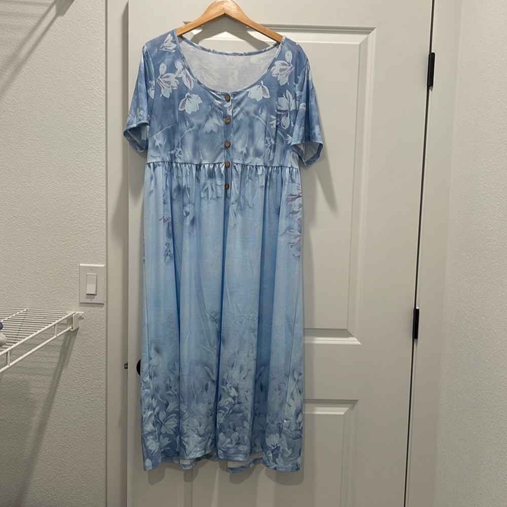 Casual floral dress size OXL (16/18)